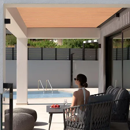 Villa Monti Luxury Villa, With Heated Pool & Hot Tub *
