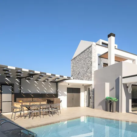 Monti Luxury Villa, With Heated Pool & Hot Tub Villa