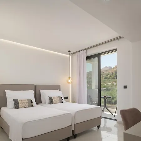 Monti Luxury Villa, With Heated Pool & Hot Tub Villa